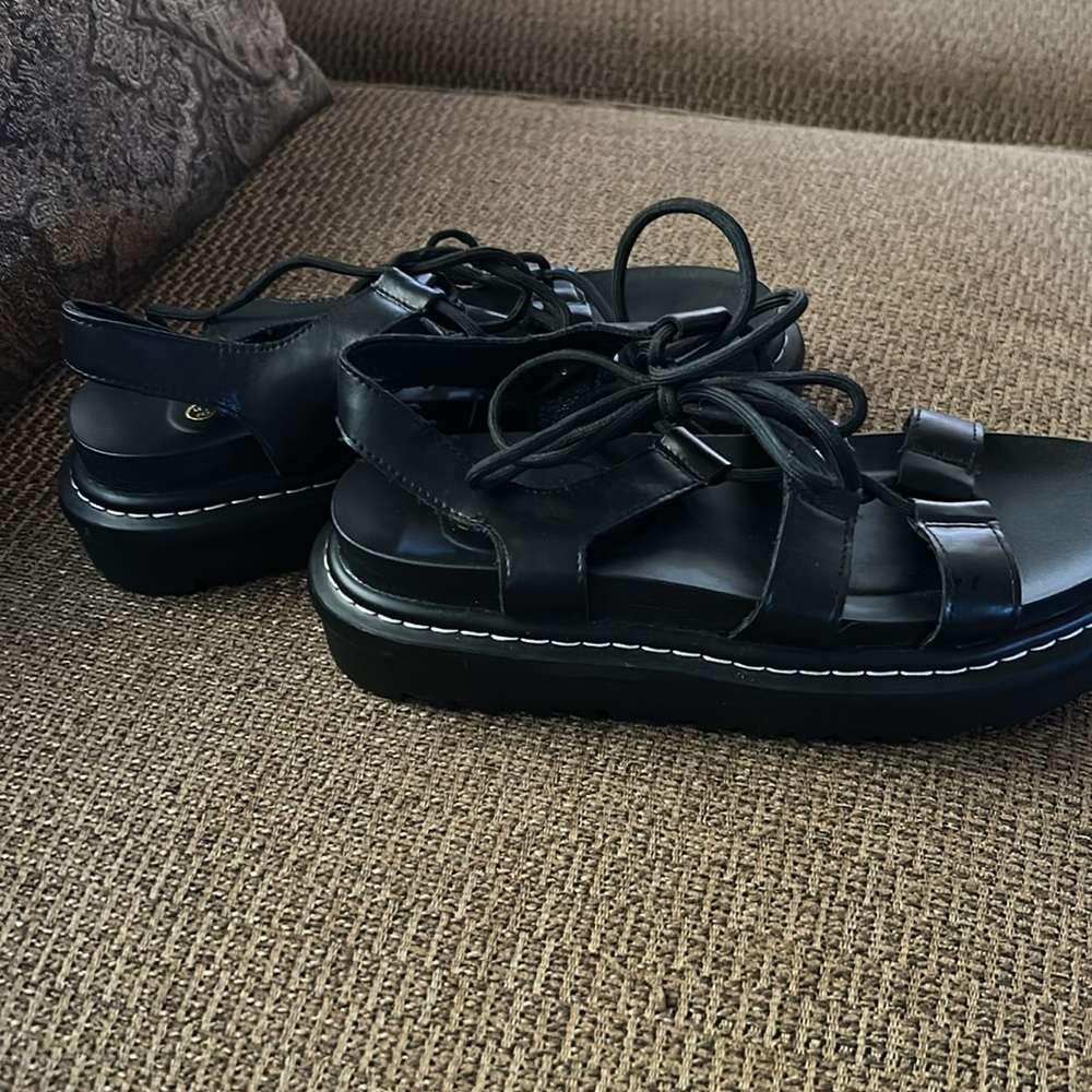 Black Strappy Platform Sandals - Picture 6 of 7